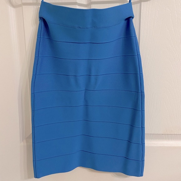 BCBGMaxAzria Pencil Skirt in Blue in Small - Picture 2 of 3